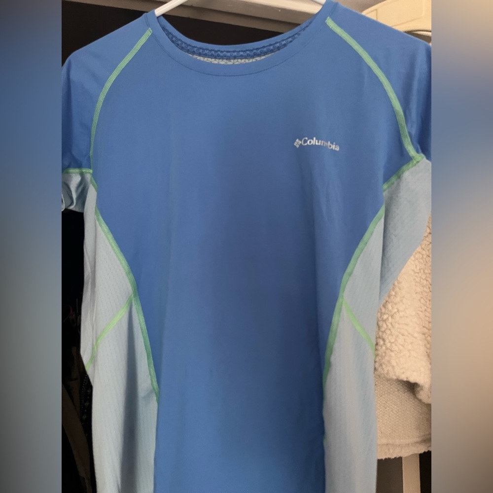 athletic columbia shirt